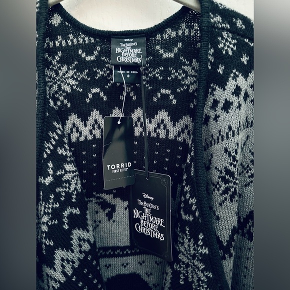 🖤TORRID Jack Skellington Fair Isle Drape Front Cardigan NWT - Picture 7 of 10